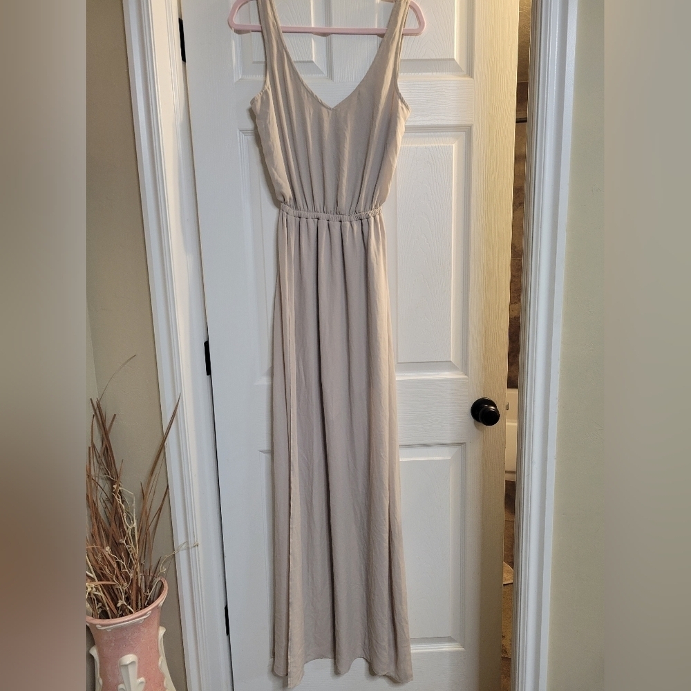 Nwt Show Me Your MuMu Beige Maxi Dress